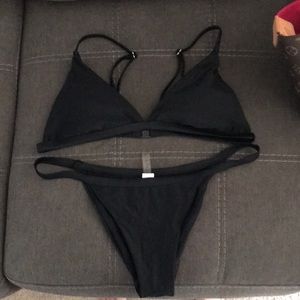 Cupshe swimsuit. Size L. Never worn